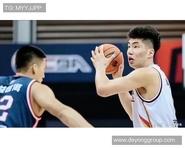 余嘉豪的成长之路：从少年篮球梦到职业生涯的辉煌与挑战